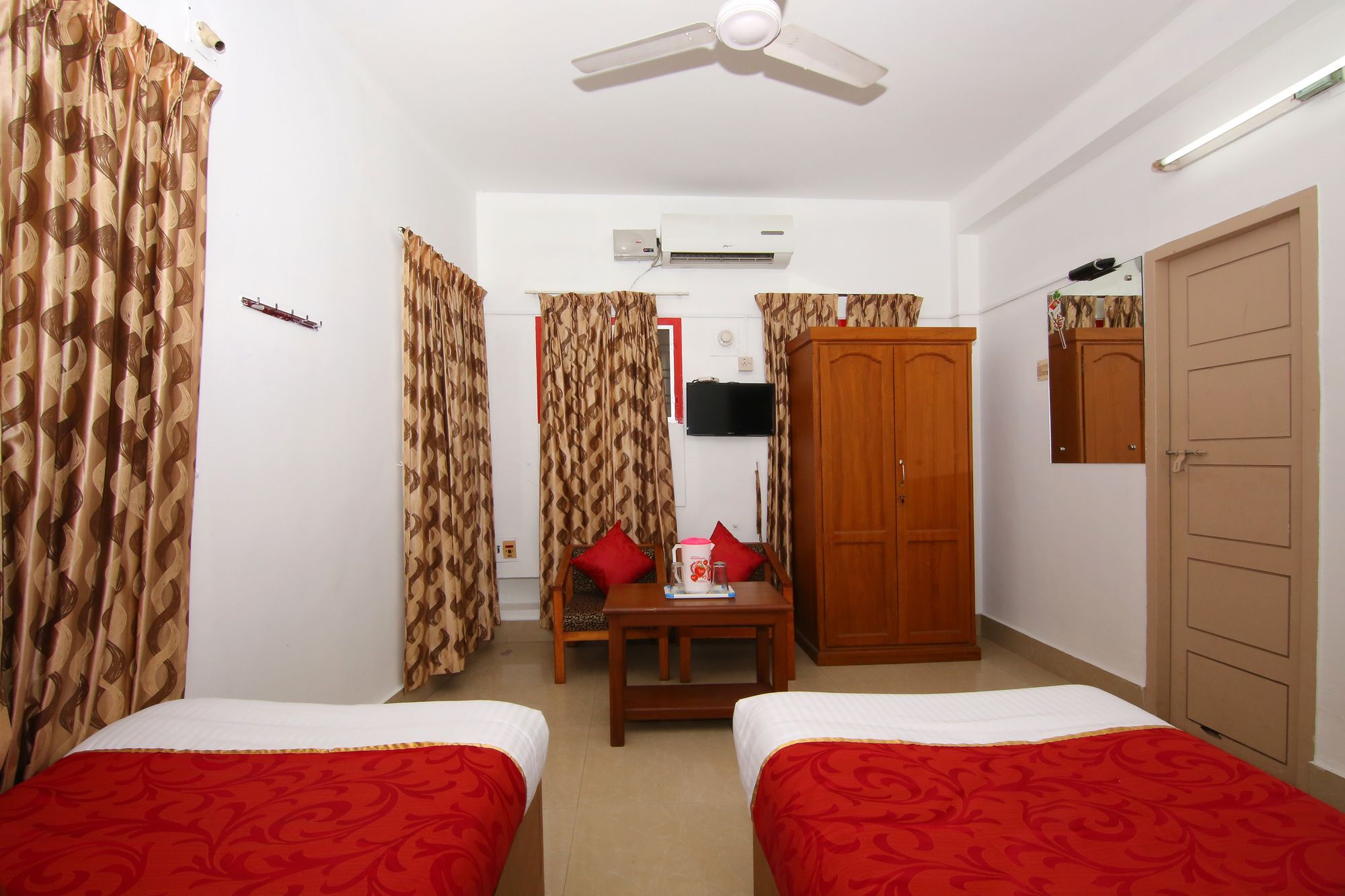 Oyo 6712 Hotel Malabar House Kochi Exterior foto
